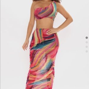 Hey loves ! I’m selling this cute set! Fashion nova!